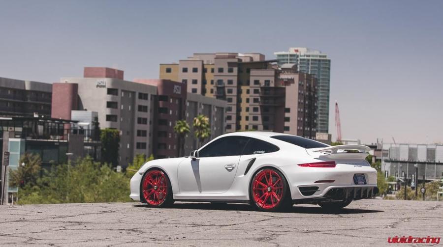  Porsche 911 Turbo by Vivid Racing 2014 года  (фото 4 из 14)